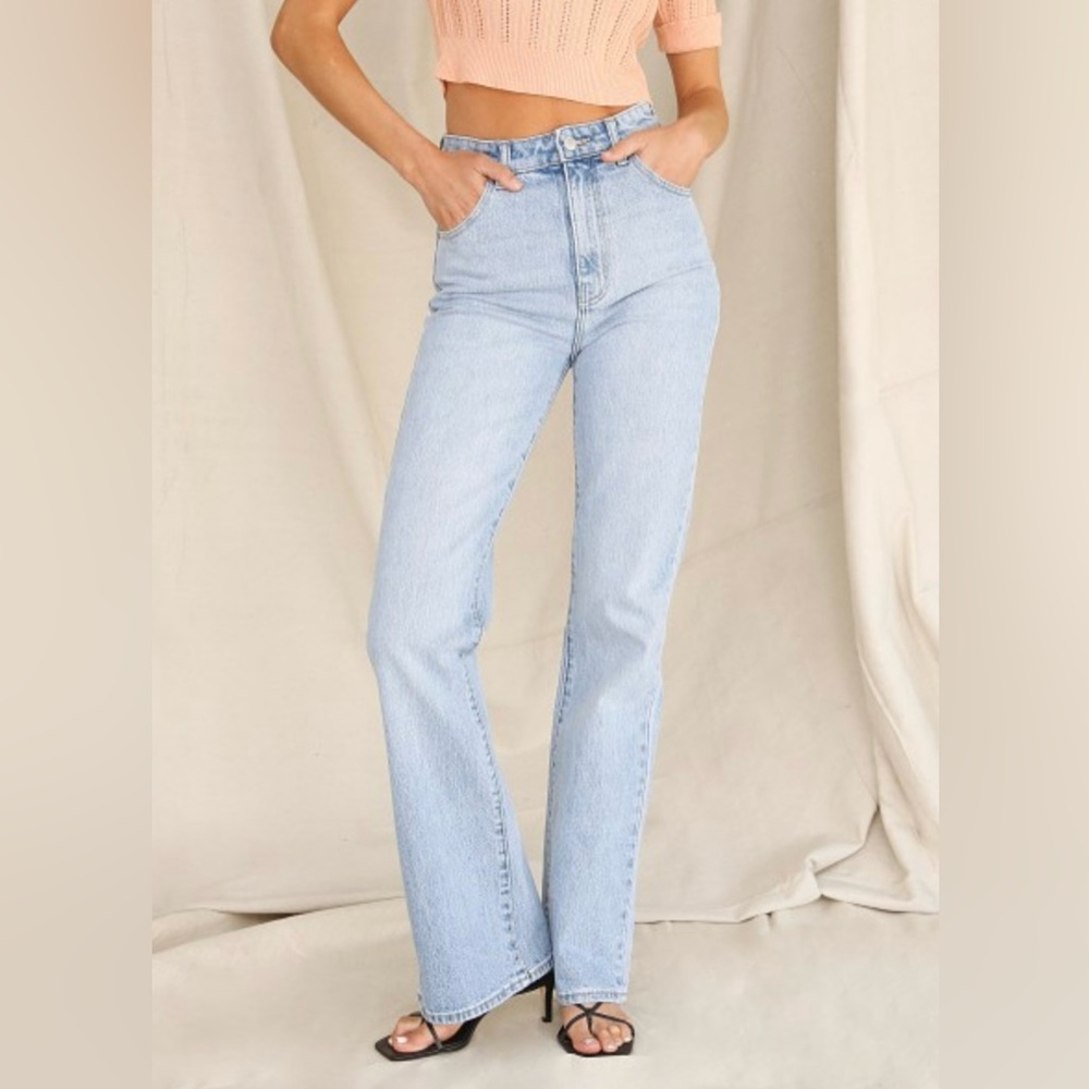 Rolla’s duster bootcut (high-rise slim bootcut). Size 24!